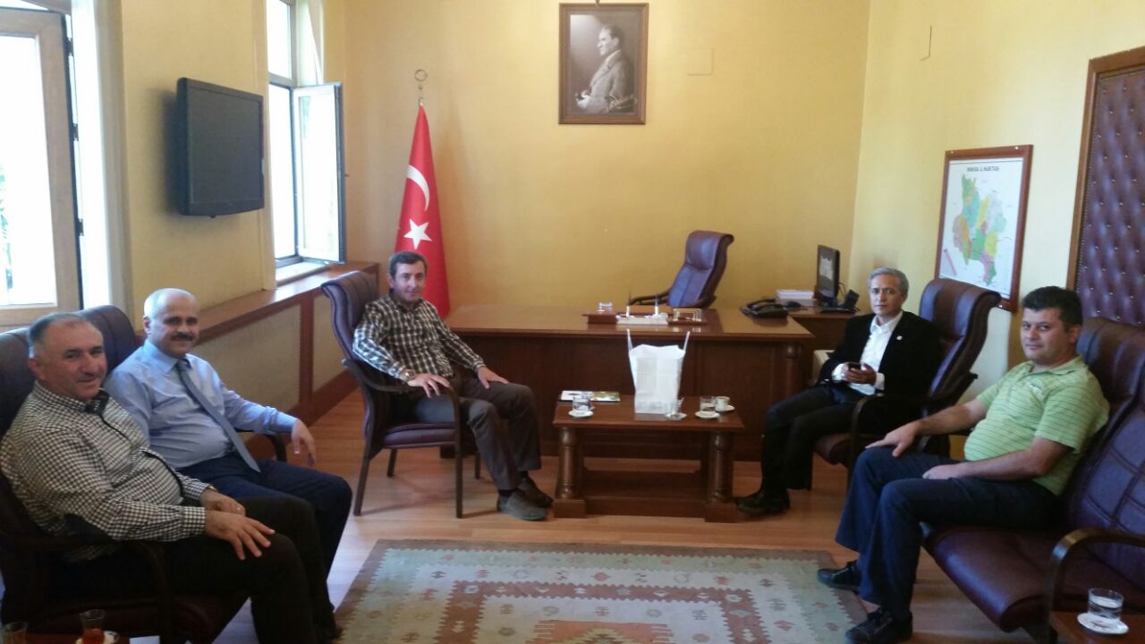 Belediye Baskani Neset Çaglayan Orhangazi Eski Kaymakami Ertan Peynircioglu’nu Ziyaret Etti 