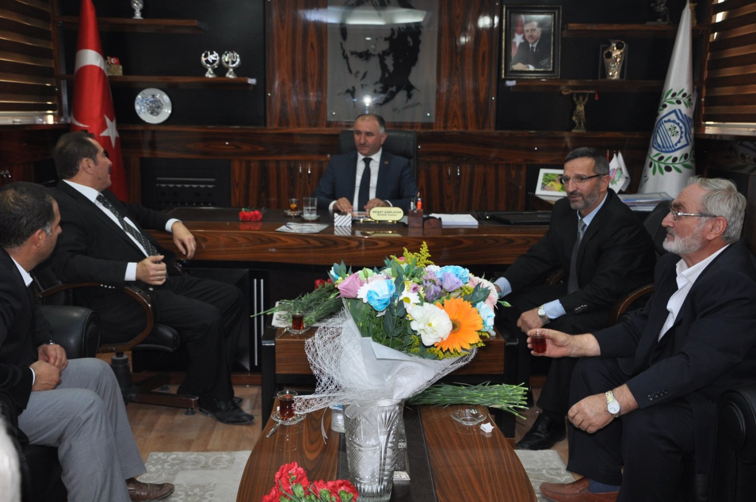 Orhangazi Müftüsü Nihat Aktas, Camiler ve Din Görevlileri Haftasi Nedeniyle Belediye Baskani Neset Çaglayan’i Makaminda Ziyaret Etti 