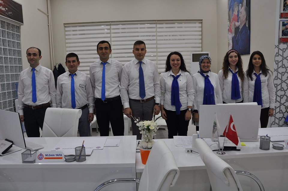 AK Masa Personeli Egitim Seviyesini Yükseltti 