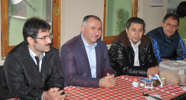 Belediye Baskani Neset Çaglayan, Orhangazispor’a Moral Ziyaretinde Bulundu 