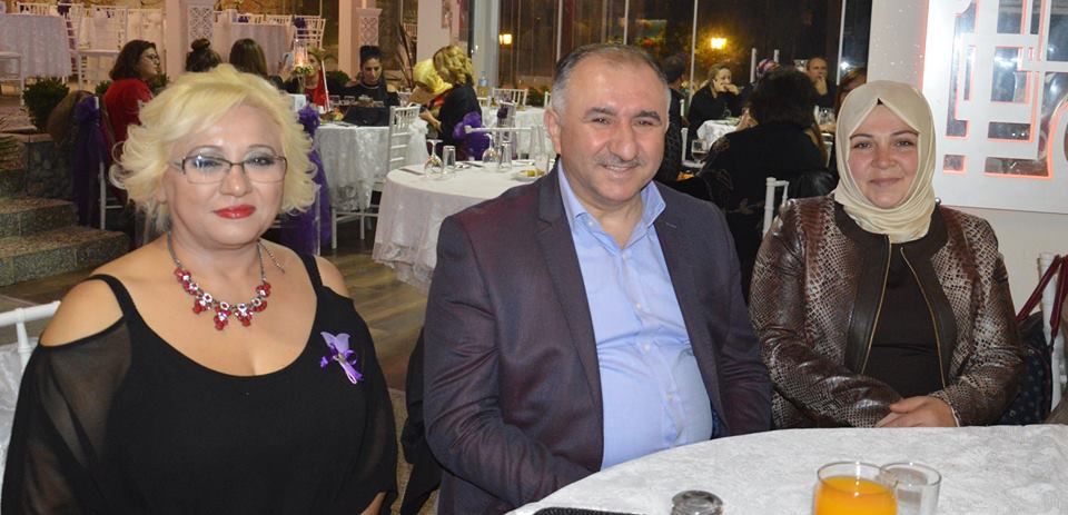 Belediye Baskani Neset Çaglayan, Cumhuriyet Kadinlari Derneginin Programina Katildi 