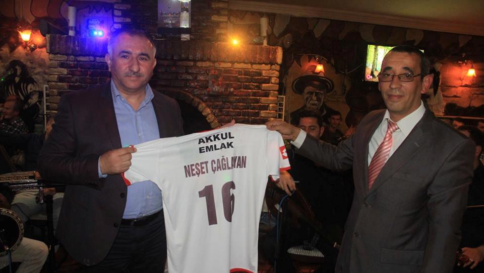 Belediye Baskani Neset Çaglayan, Yeniköy Gençlerbirligi’nin Gerçeklestirdigi Dayanisma Gecesine Katildi 