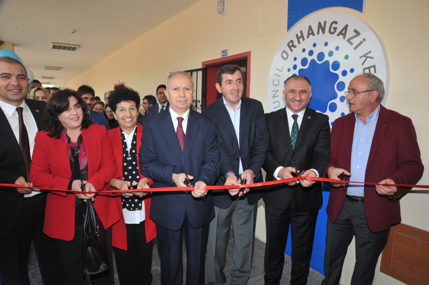 Belediye Baskani Neset Çaglayan, Orhangazi Kent Konseyi Merkezi Açilis Törenine Katildi 