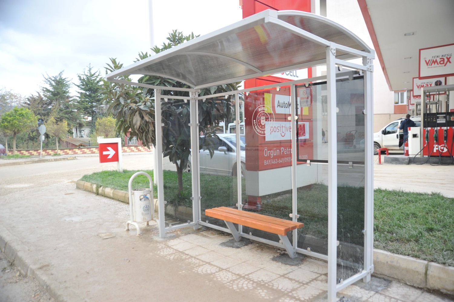 Duraklar Yenileniyor 