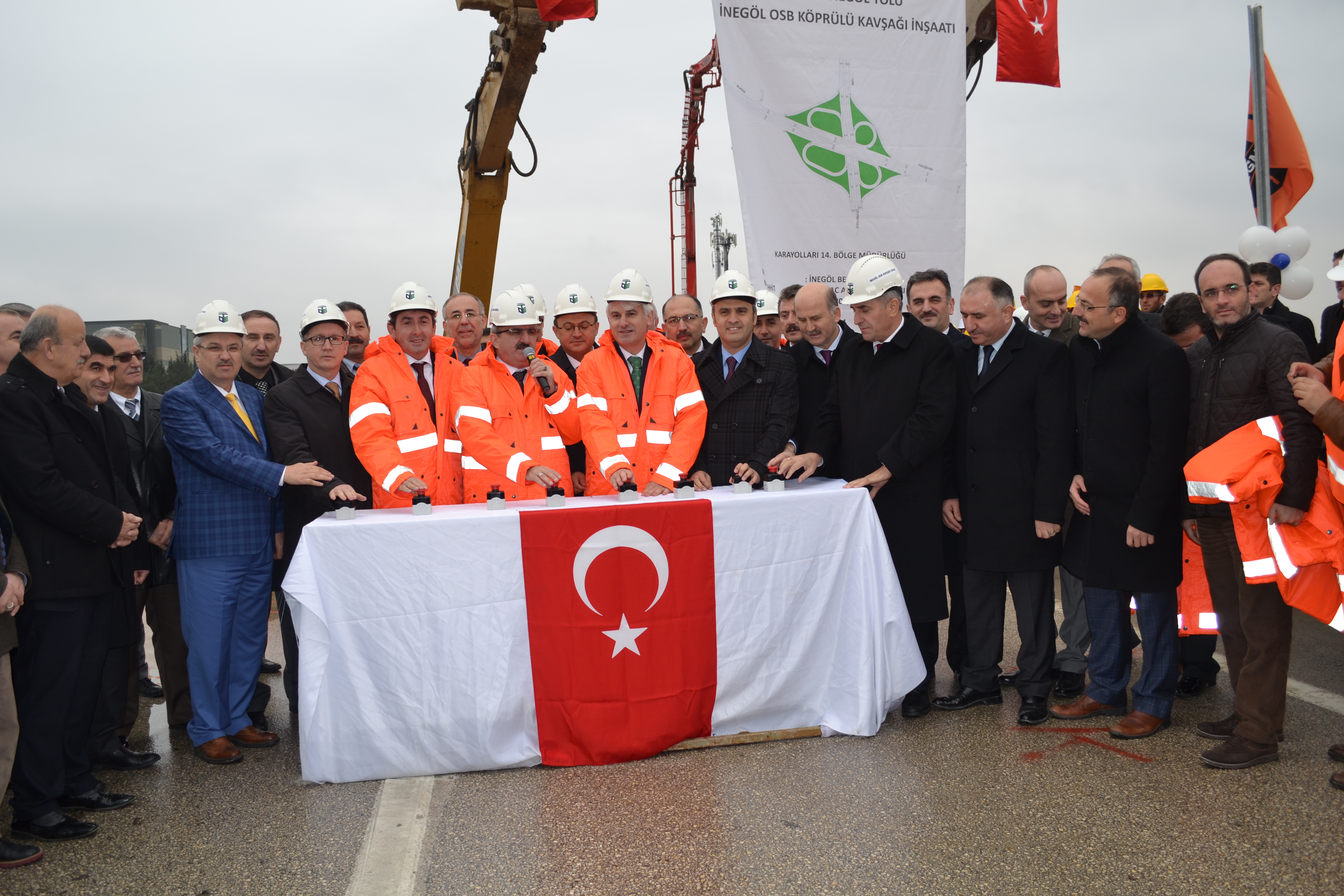 Baskan Çaglayan Hikmet Sahin Köprülü Kavsagi Temel Atma Törenina Katildi 