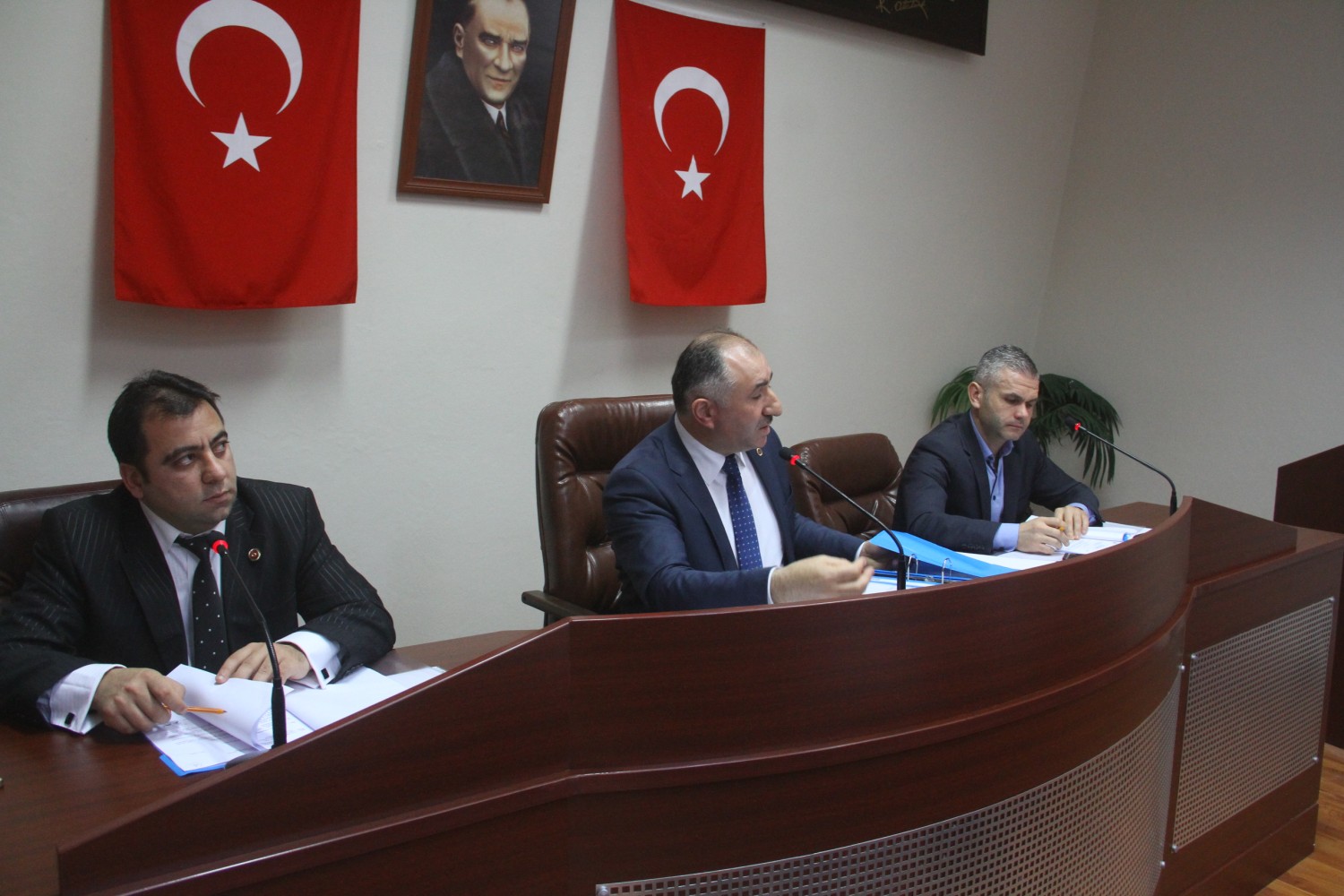 Aralik Ayi Belediye Meclis Toplantisi Yapildi 