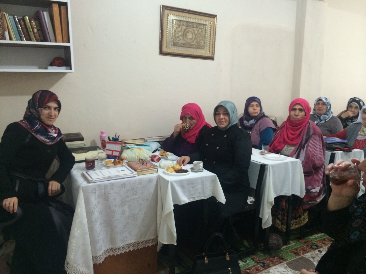 Belediye Baskani Neset Çaglayan’in Esi Zöhre Çaglayan, Ilçe Genelindeki Kuran Kurslarini Ziyaret Etti 