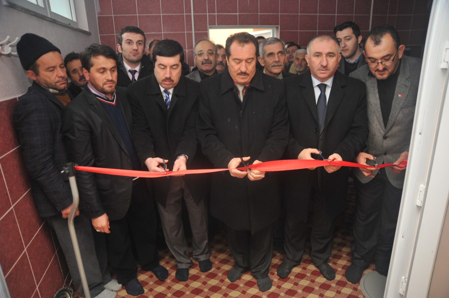 Belediye Baskani Neset Çaglayan, Orhangazi Belediyesi Tarafindan Yaptirilan Üregil Kiz Kuran Kursu'nun Açilisini Gerçeklestirdi 