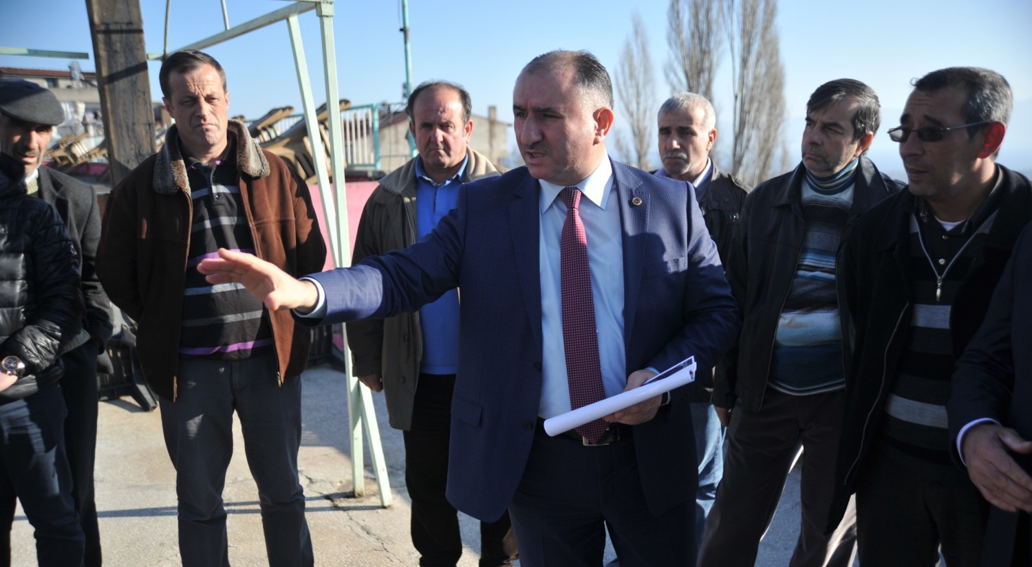 Belediye Baskani Neset Çaglayan, Yeniköy Mahallesini Ziyaret Etti 