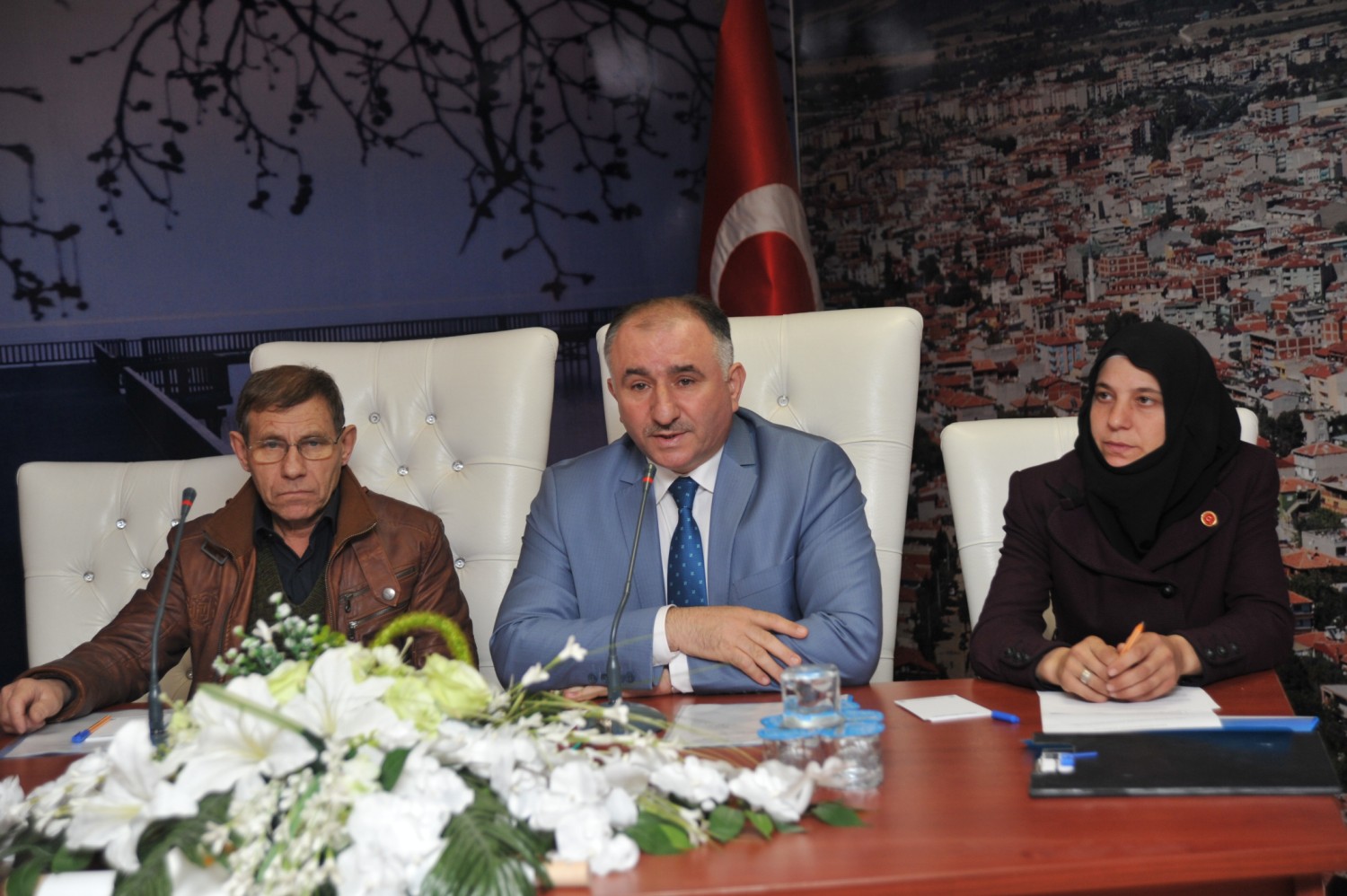 Orhangazi Kent Konseyi Genel Kurul Toplantisi Divan Baskanligini Belediye Baskani Neset Çaglayan Yapti 