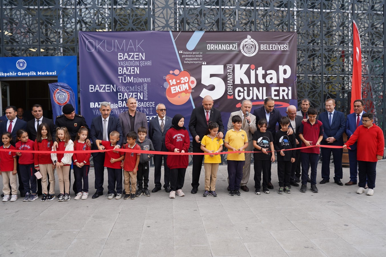 Hayaller Kumbarada, Ufuklar Kitaplarda: Orhangazi 5. Kitap Günlerinde Çocuklar Tasarrufun ve Okumanın Buluşmasıyla Coştu