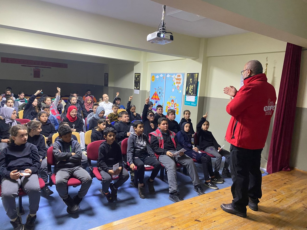 OBAK Afet Farkındalık Eğitimlerini Sürdürüyor