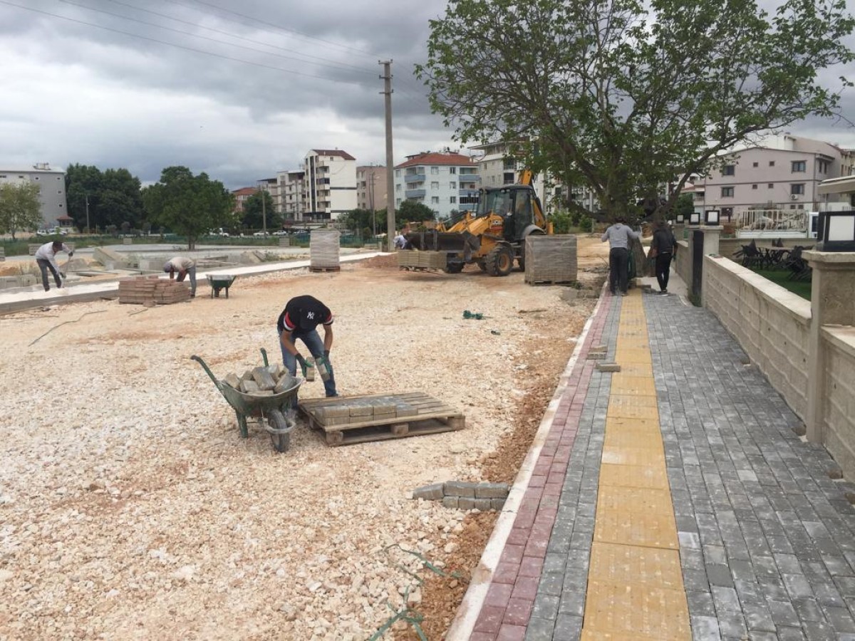 Orhangazi Belediyesi Bayram Öncesi Bütün Ekipleri ile Sahada