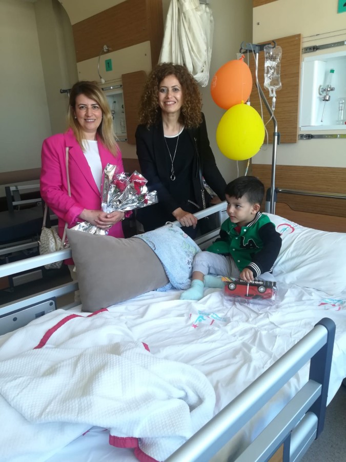 Orhangazi Belediyesi Ekipleri Hastane Ziyaretlerini Sürdürüyor