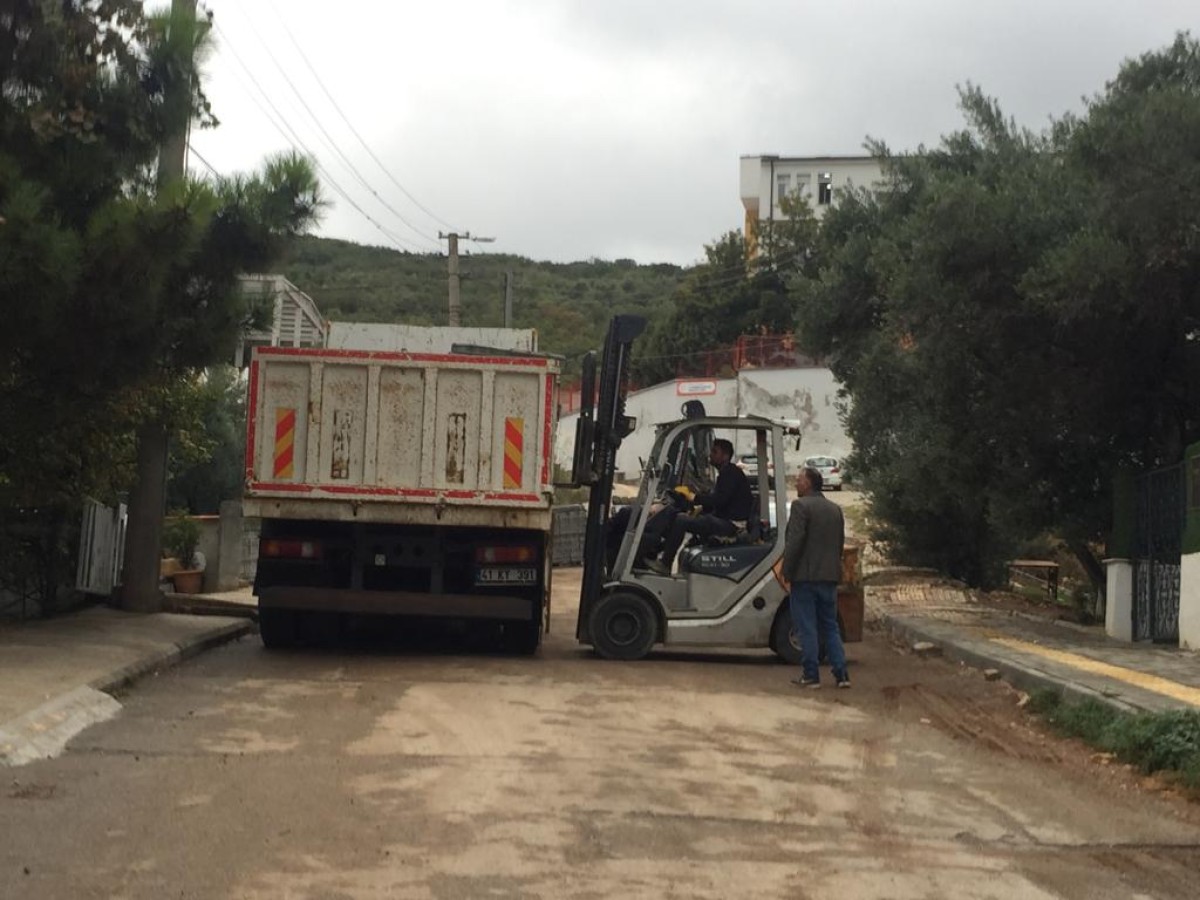 Orhangazi Belediyesi Fen İşleri Ekipleri Her Yerde