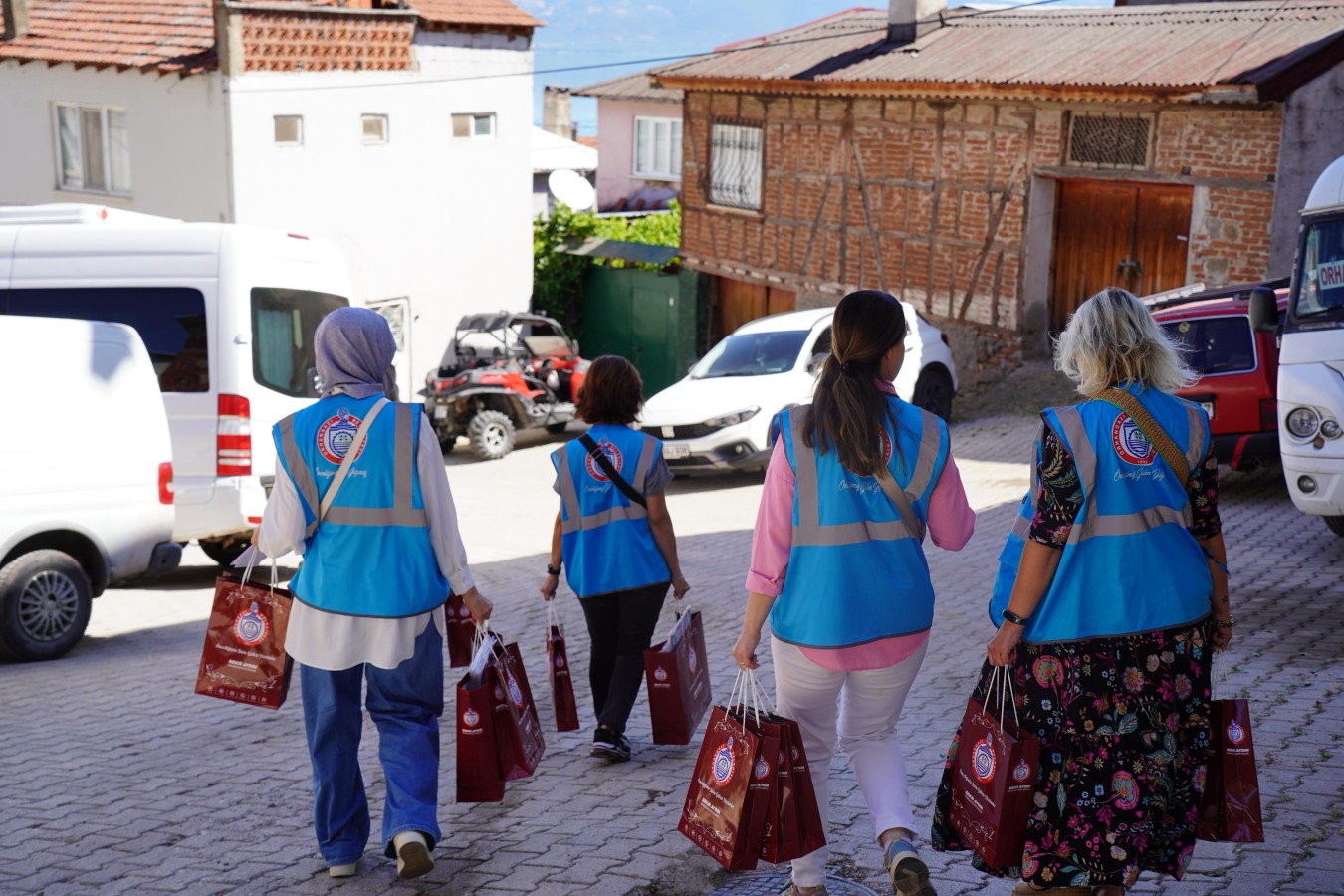 Orhangazi Belediyesi Heceler’deydi “Büyükaile” Mahallenin Nabzını Tuttu