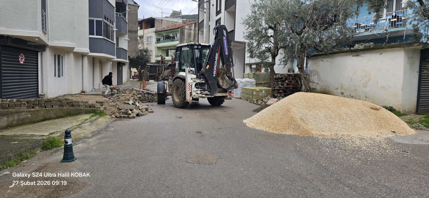 Orhangazi Belediyesi Ramazan’da da Sahada: Altyapı ve Yol Çalışmaları...