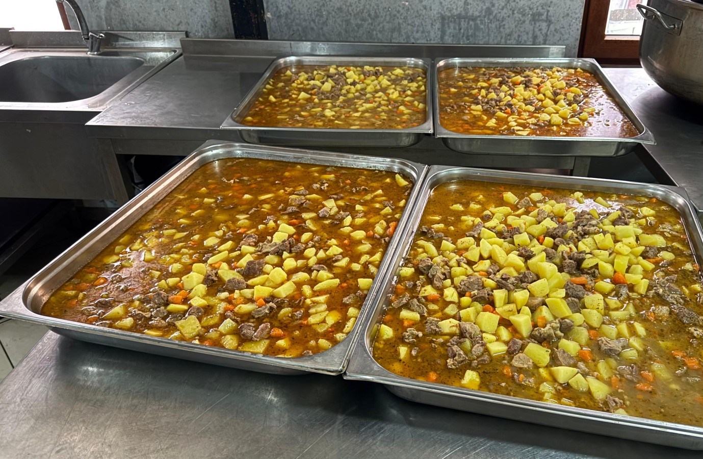 Orhangazi Belediyesinin Sofrasında Herkese Yer Var İhtiyaç Sahibi Vatandaşlar Yalnız Değil