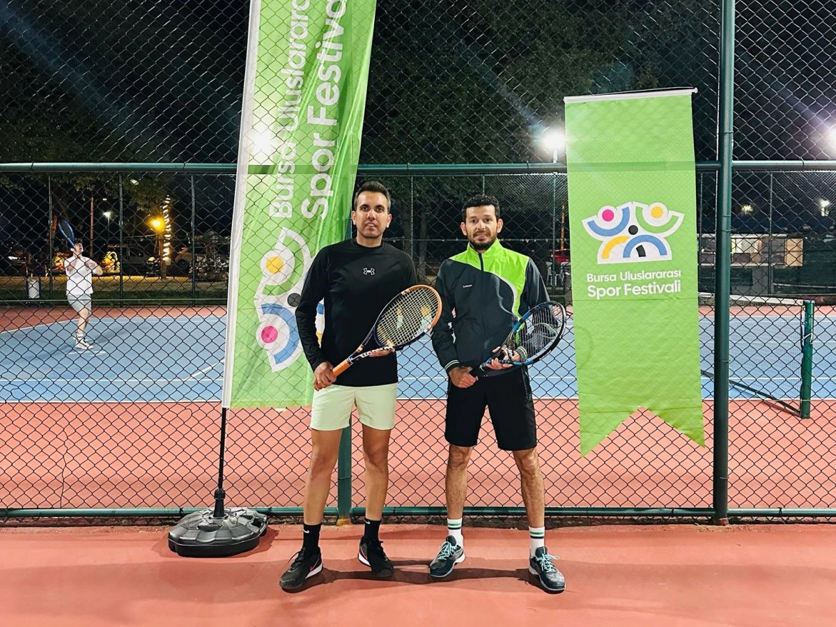 Orhangazi Belediyesinin Tenis Yatırımları Meyvesini Veriyor