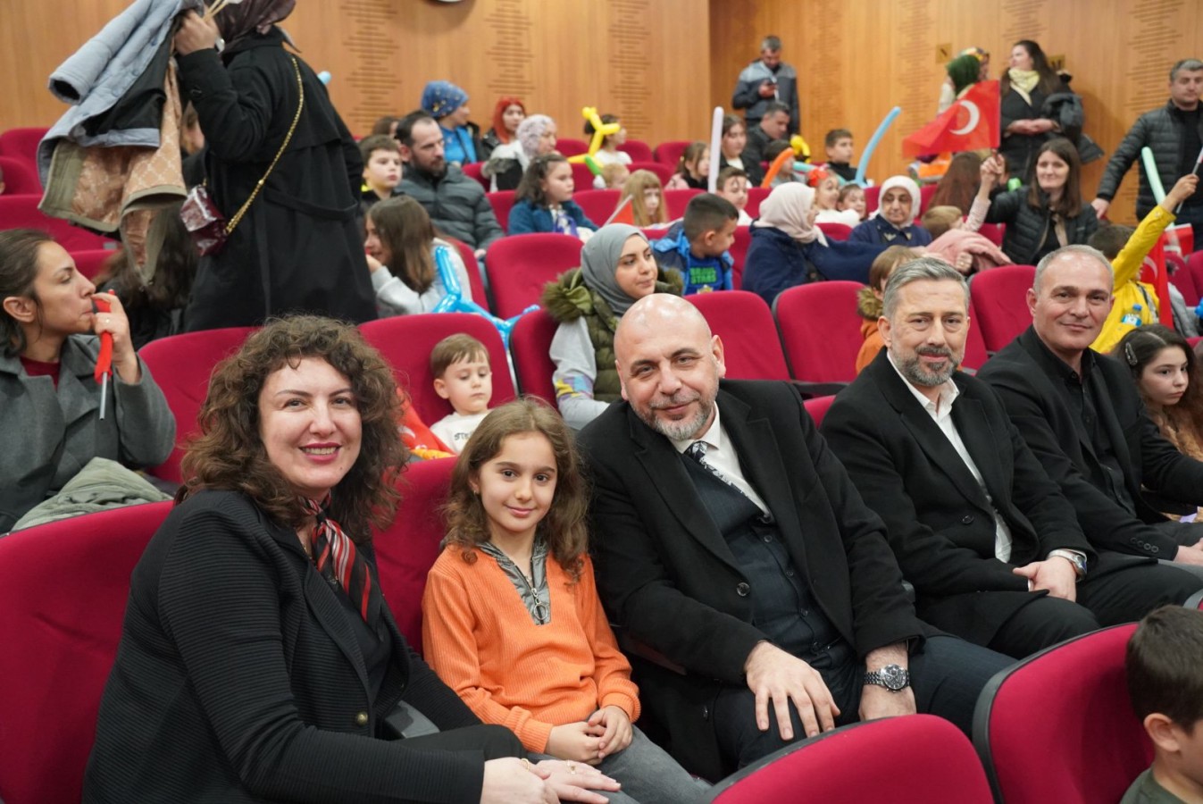 Orhangazi’de 23 Nisan Coşkusu Orhangazi Belediyesi’nin Düzenlediği Çocuk Şenliğiyle Zirveye Taşındı