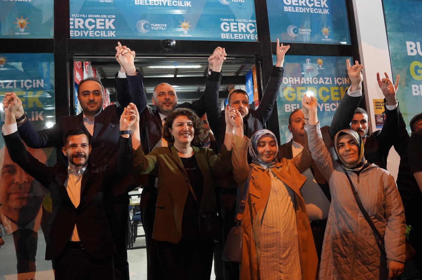 Orhangazi'de hizmet yarışını yeniden Bekir Aydın kazandı