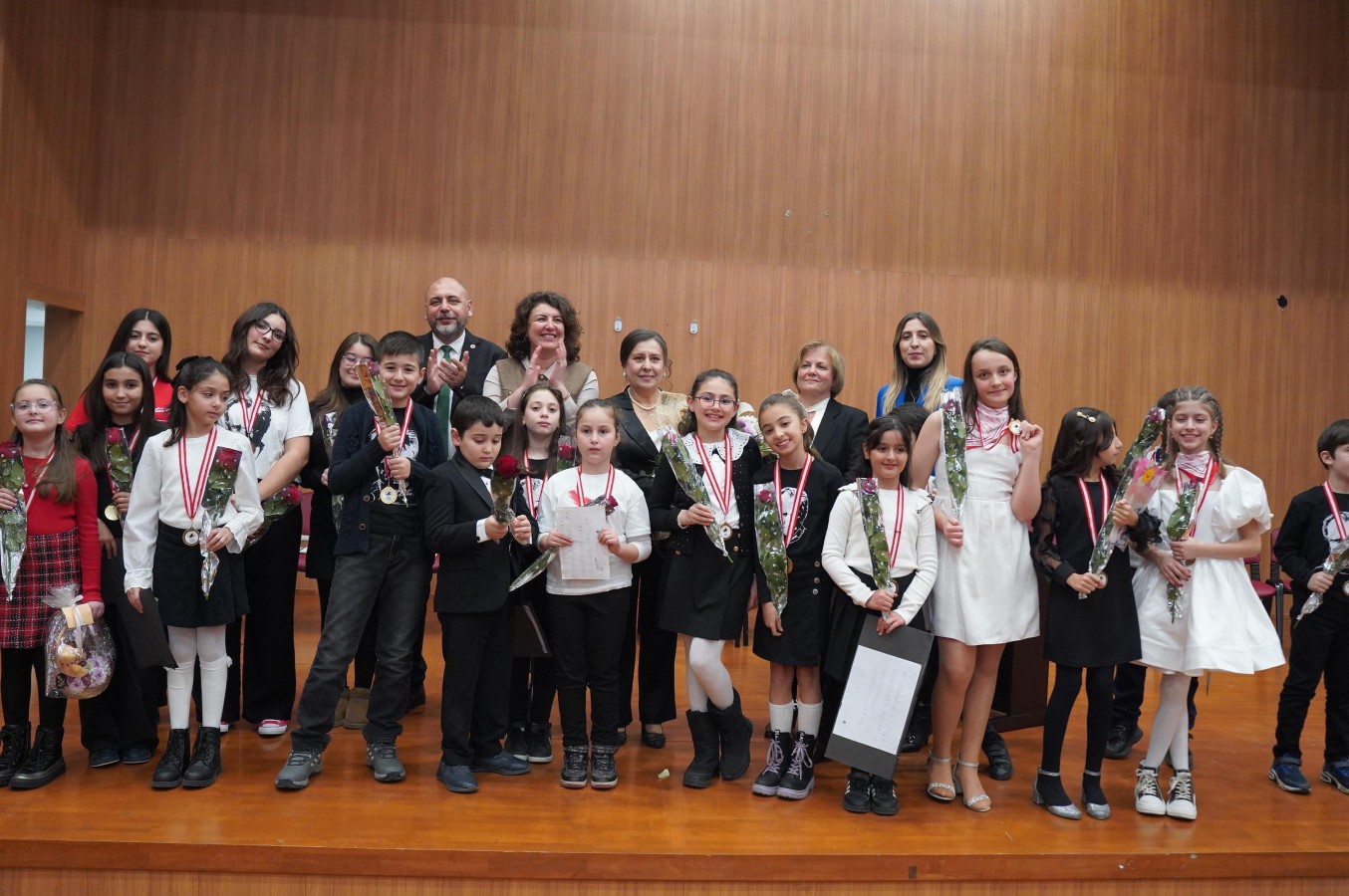 Orhangazi’de Miniklerden Müzik Şöleni