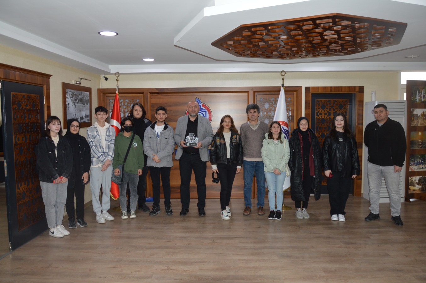 Orhangazi’nin Genç Vecihi Hürkuş’ları Başkan Aydın’ı ziyaret etti