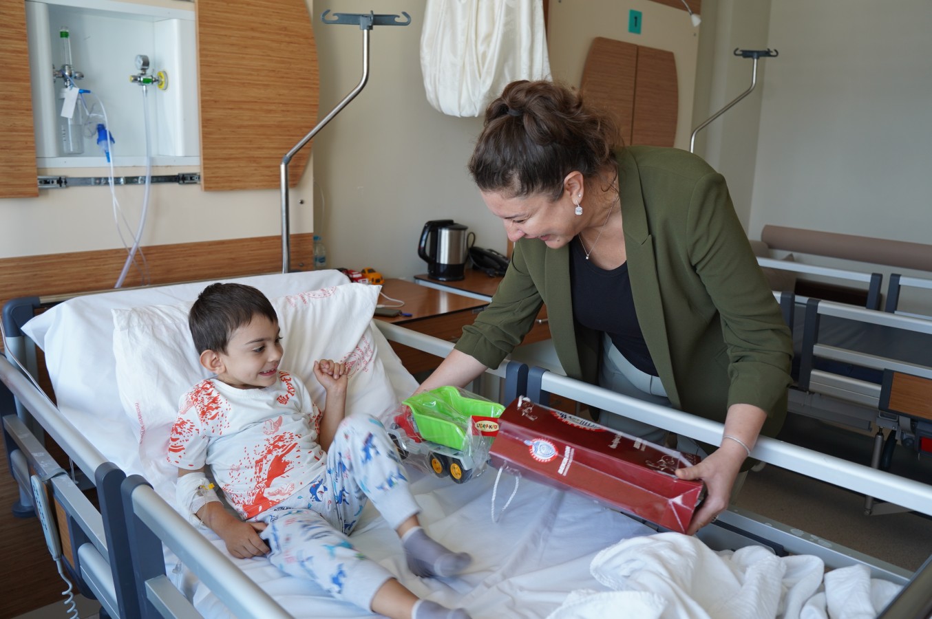 Şifa ve Sevgi El Ele: Orhangazi Belediyesi’nden Hastalara Destek