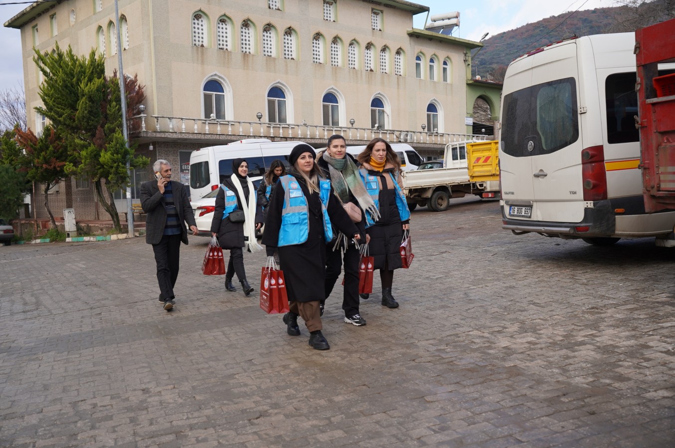 Üreğil Mahallesi BüyükAileyle Tanıştı