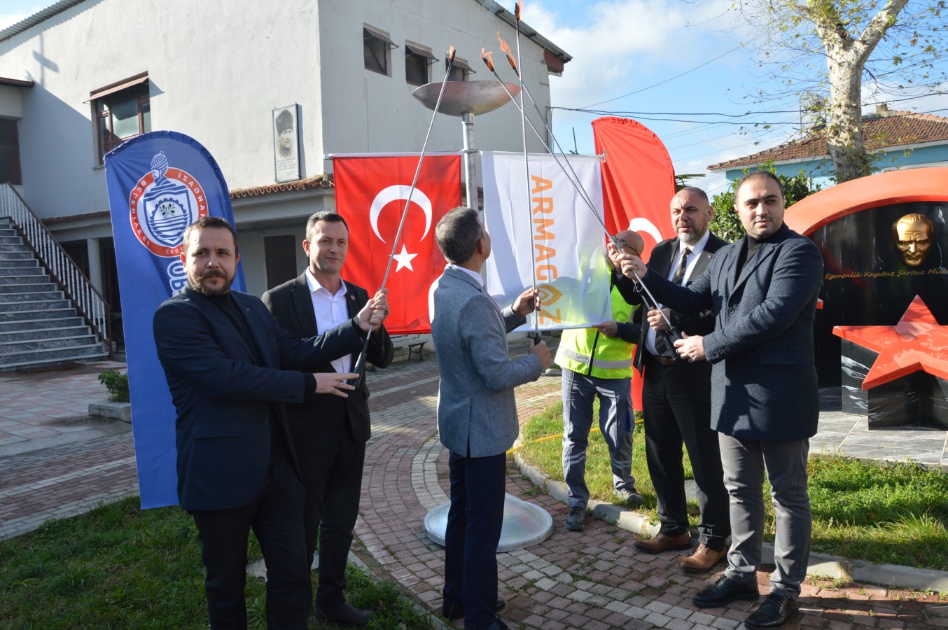 Yeniköy Mahallesinde Gaz Yakım Töreni