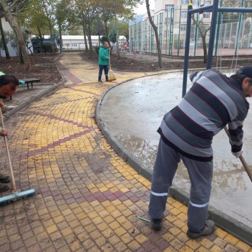 Orhangazi Belediyesi Temizlik İşlerinde Dört Mevsime Göre Çalışıyor