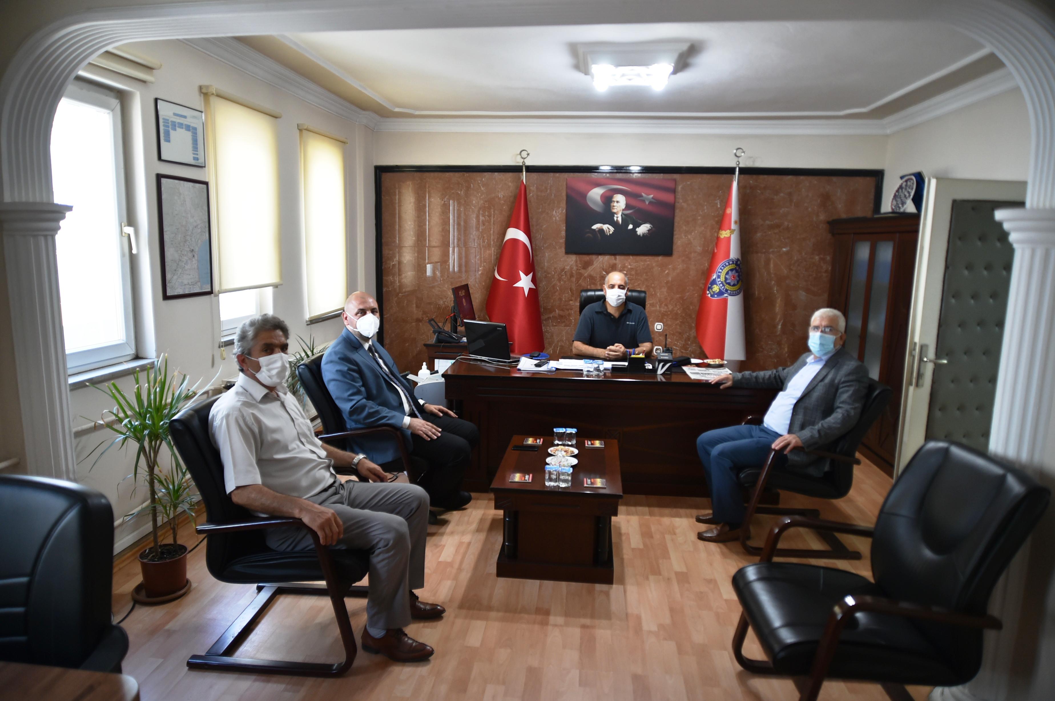 EMNİYET MÜDÜRÜNE HAYIRLI OLSUN ZİYARETİ 