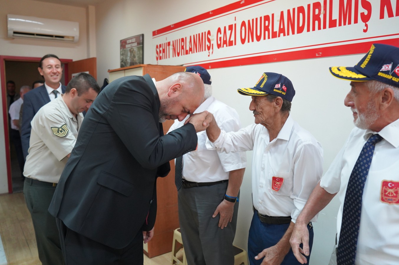 Başkan Aydın Gazi Dernekleri‘ni Ziyaret Etti