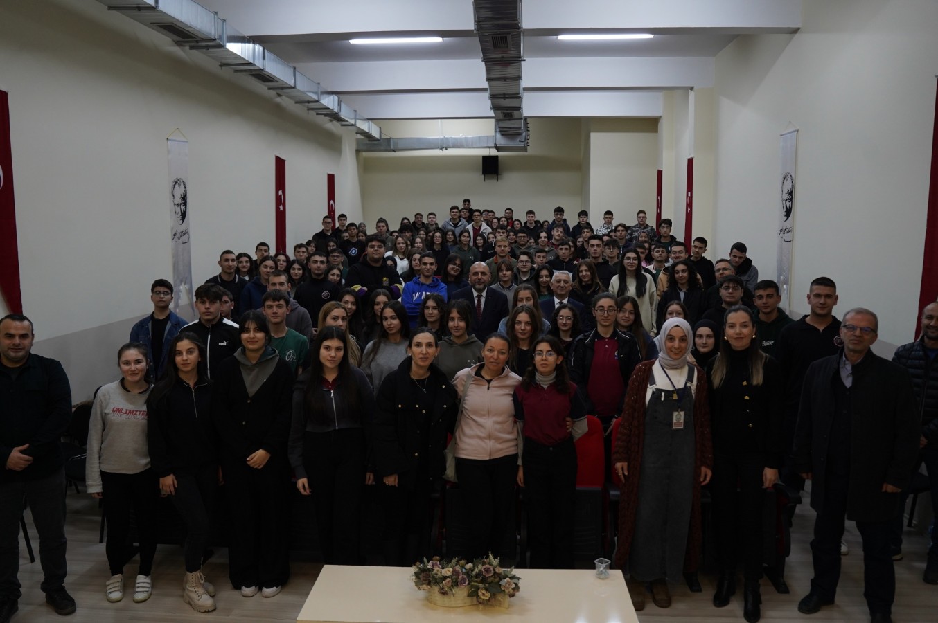 Başkan Bekir Aydın Orhangazi Fen Lisesi Öğrencileriyle Buluştu