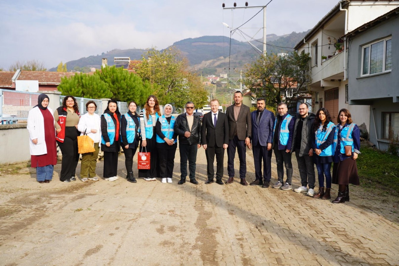 Belediye Mahalle Mahalle Vatandaşın Yanına Gidiyor
