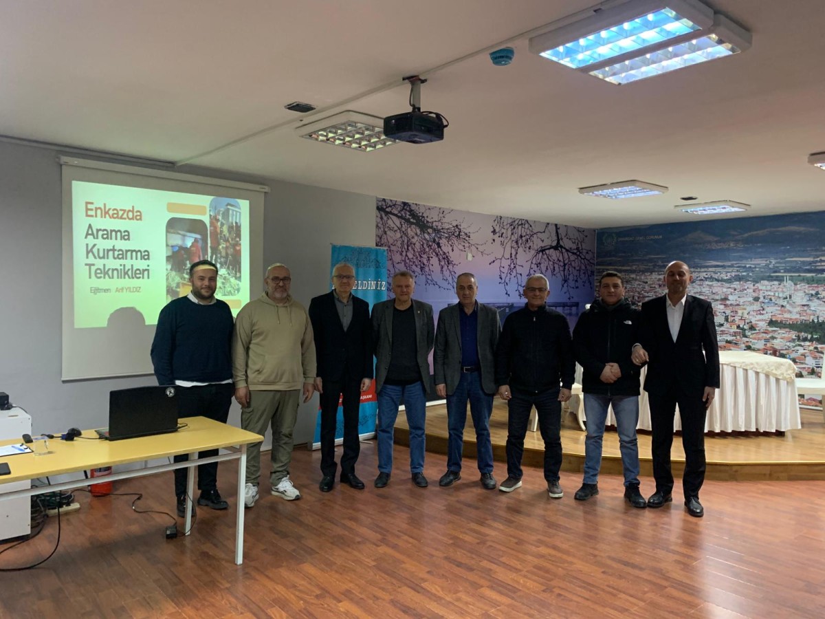 Orhangazi Belediyesi Personeline Deprem Odaklı Arama Kurtarma Bilgilendirme Eğitimi
