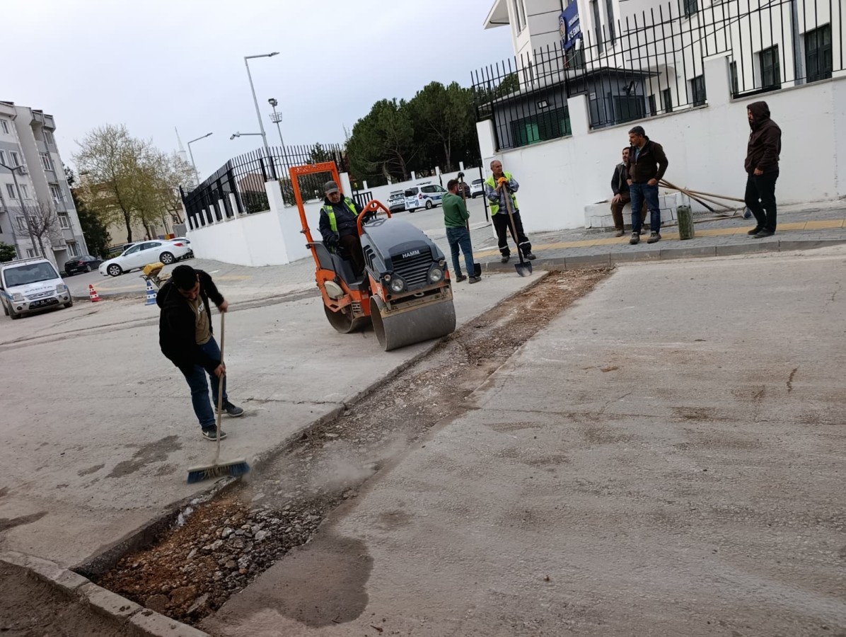 Orhangazi Belediyesi’nden Şehir Genelinde Asfalt Yama Çalışması