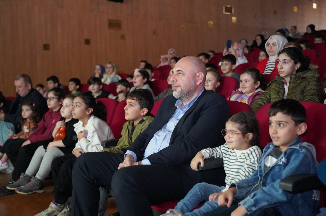 Orhangazi Belediyesi’nden Ücretsiz Hacivat – Karagöz Gösterisi