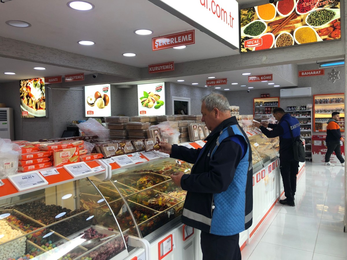 Zabıta Müdürlüğü Ekipleri Bayram Öncesi Gıda Denetimlerini Sıklaştırdı